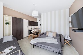 Residenza Miralago With Pool - Studio Apartment With Lake View