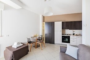 Residenza Miralago With Pool - Studio Apartment With Lake View