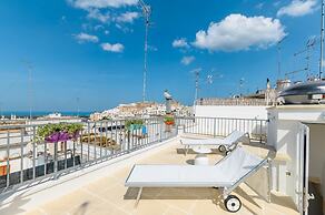 Olivia in Wonderland by Wonderful Italy