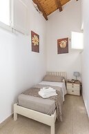 Salomone Apartment 15 With Terrace by Wonderful Italy