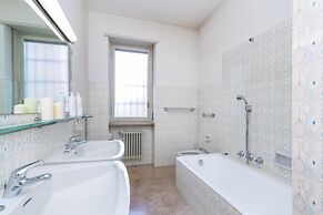 Crocetta Family Apartment by Wonderful Italy