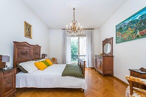 Crocetta Family Apartment by Wonderful Italy