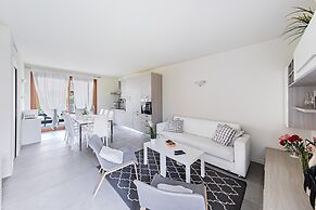 La Romantica - Cristina by Wonderful Italy