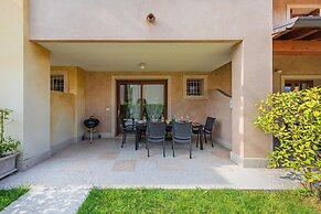 La Romantica - Cristina by Wonderful Italy