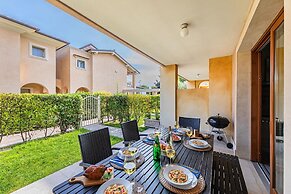 La Romantica - Cristina by Wonderful Italy