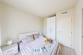 La Romantica - Cristina by Wonderful Italy