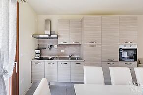 La Romantica - Cristina by Wonderful Italy