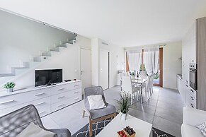 La Romantica - Cristina by Wonderful Italy