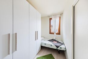 La Romantica - Cristina by Wonderful Italy