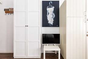 Largo Molina Studio I by Wonderful Italy