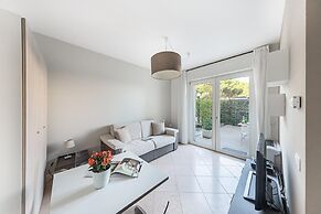 Residenza Miralago With Pool - Ground Floor Studio Apartment