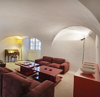 Garibaldi Glamorous Apartment