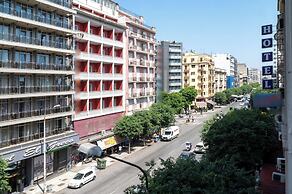 BLACK ONYX COMFORT SUITES