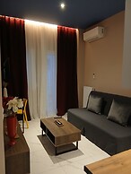 BLACK ONYX COMFORT SUITES