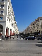 BLACK ONYX COMFORT SUITES