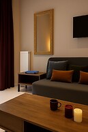 BLACK ONYX COMFORT SUITES