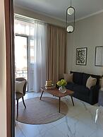 BLACK ONYX COMFORT SUITES