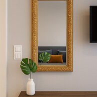 BLACK ONYX COMFORT SUITES