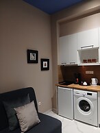 BLACK ONYX COMFORT SUITES