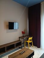 BLACK ONYX COMFORT SUITES