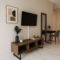 BLACK ONYX COMFORT SUITES