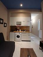 BLACK ONYX COMFORT SUITES