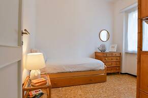 Una Finestra su Villa Durazzo by Wonderful Italy