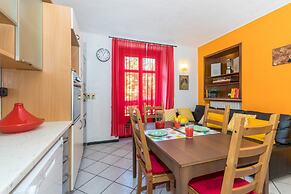 Sunny Apartment by Wonderful Italy