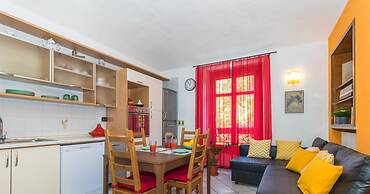 Sunny Apartment by Wonderful Italy