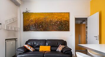 Bergonzoni Modern Apartment by Wonderful Italy