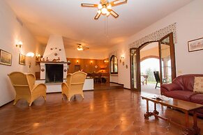 Daller Bianca con Piscina by Wonderful Italy