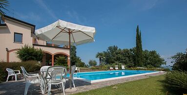 Daller Bianca con Piscina by Wonderful Italy