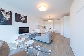 Bristol Exclusive 2 1 by Wonderful Italy