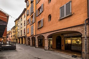 Sotto i Portici di Via Pietralata by Wonderful Italy