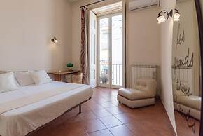 Maiorani Family Apartment nel Centro di Napoli