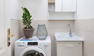 Casa Darsena With Sea View Balcony by Wonderful Italy