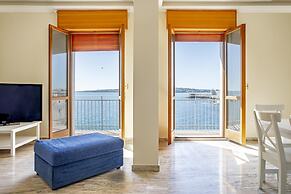 Ortigia Seafront Apartment