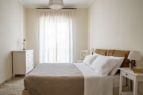 Ortigia Seafront Apartment by Wonderful Italy