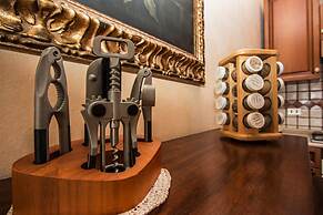 Le Ortensie 1 Apartment by Wonderful Italy