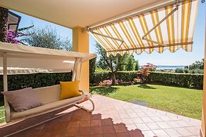 Le Ortensie 1 Apartment by Wonderful Italy
