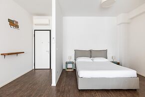 Largo Molina Studio II by Wonderful Italy