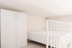 Studio Dione 130 by Wonderful Italy