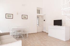 Studio Dione 130 by Wonderful Italy