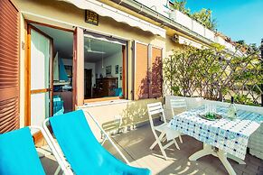Una Terrazza sul Golfo di Ospedaletti by Wonderful Italy