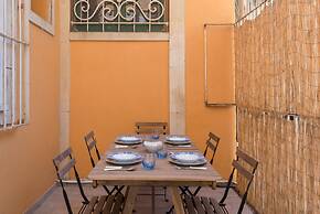 Appartamento Darsena With Terrace by Wonderful Italy