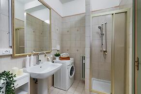 Elegante e Raffinato in Zona Crocetta by Wonderful Italy