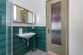 Elegante e Raffinato in Zona Crocetta by Wonderful Italy