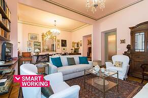 Elegante e Raffinato in Zona Crocetta by Wonderful Italy