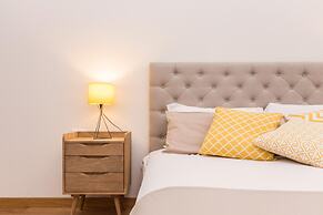 All Ombra del Grattacielo by Wonderful Italy