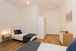 All Ombra del Grattacielo by Wonderful Italy